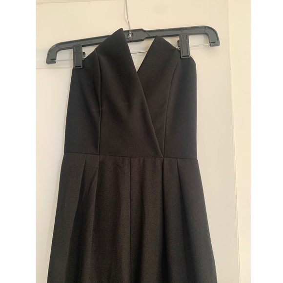 Black Guess Jumpsuit- strapless - Picture 3 of 11